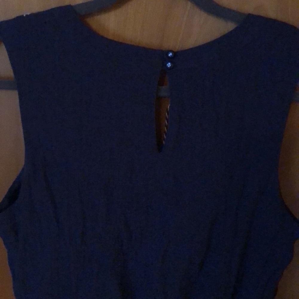 Dress - Picture 4 of 4